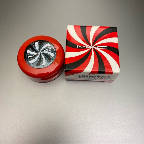 MAC Prrrplexing! Shadeshifter Duochrome Eyeshadow - Picture 5 of 6